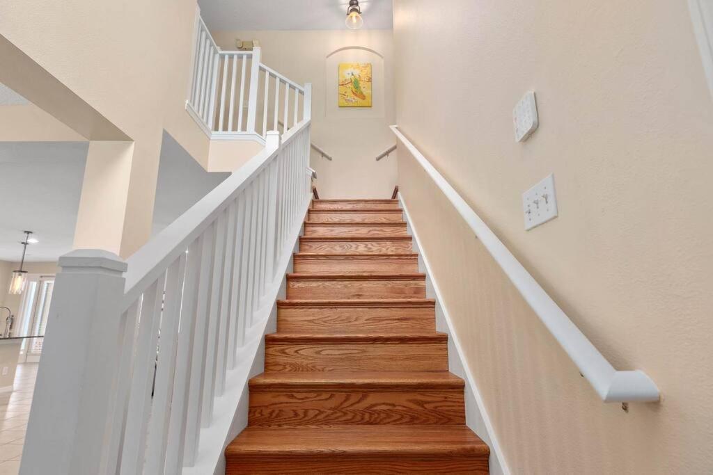 Lakeview W/8 Bedroom 5 Kingsuite 3 Miles To Disney Kissimmee Ngoại thất bức ảnh