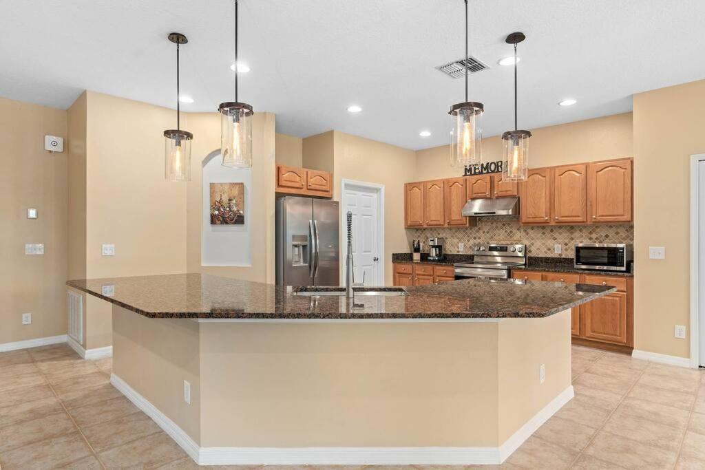 Lakeview W/8 Bedroom 5 Kingsuite 3 Miles To Disney Kissimmee Ngoại thất bức ảnh
